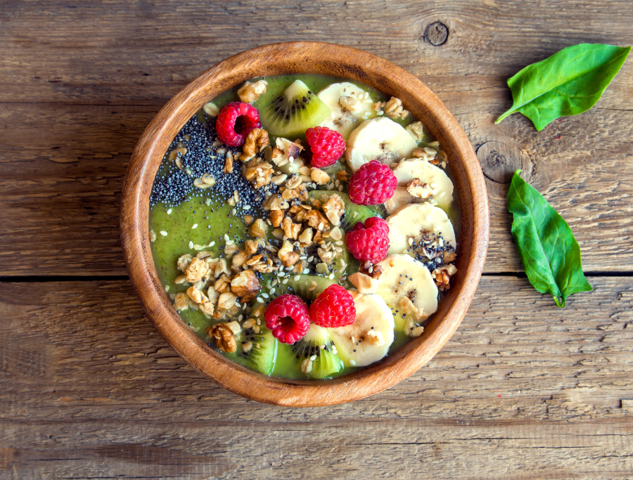 Summer Gut-Healthy Lunch Recipe: Spirulina Smoothie Bowl